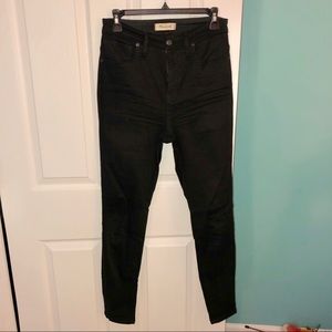 Curvy High-Rise Skinny Jeans in Carbondale Wash